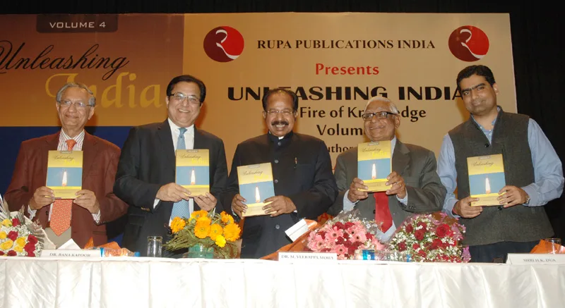The Founder, Managing Director & CEO of Yes Bank, Dr. Rana Kapoor releasing a book titled “Unleashing India: The fire of knowledge- Vol. IV”, authored by the Union Minister for Corporate Affairs, Dr. M. Veerappa Moily, at a function, in New Delhi on February 24, 2012.