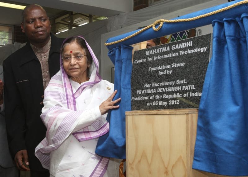 The President, Smt. Pratibha Devisingh Patil unveiling the...