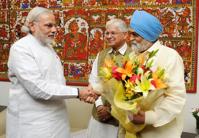 The Chief Minister of Gujarat, Shri Narendra Modi meeting the…