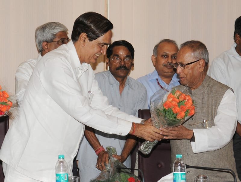 The Minister of State for Finance, Shri Namo Narain Meena presenting…..