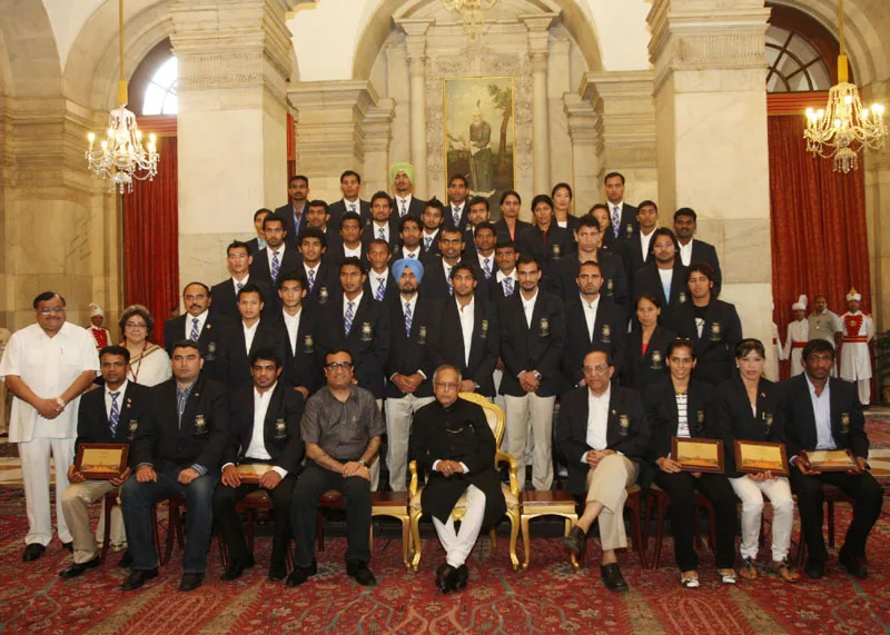 The President, Shri Pranab Mukherjee with the Indian Olympic…
