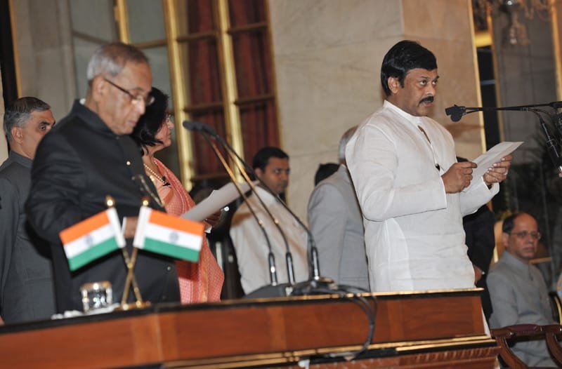 The President, Shri Pranab Mukherjee administering the oath as Minister of State...