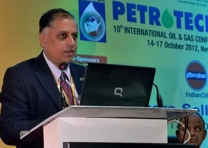 Sh. B. Prasada Rao delivers the Keynote Addresss at the Buyers-Sellers Meet at Petrotech 2012 in New Delhi