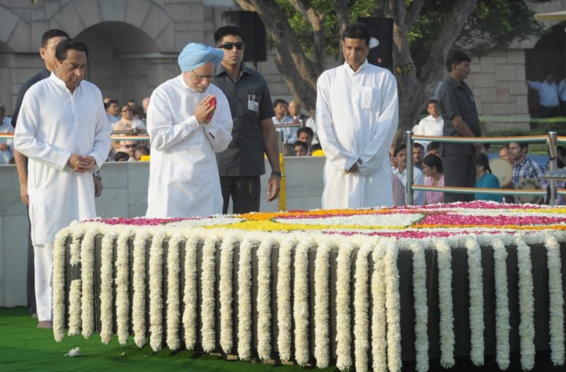 The Prime Minister, Dr. Manmohan Singh paying homage at the Samadhi of…