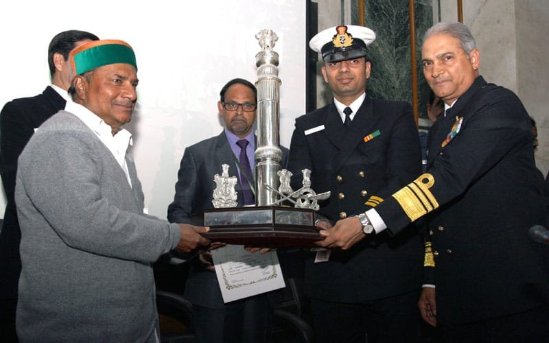 The Defence Minister, Shri A. K. Antony presenting the Trophy for the…