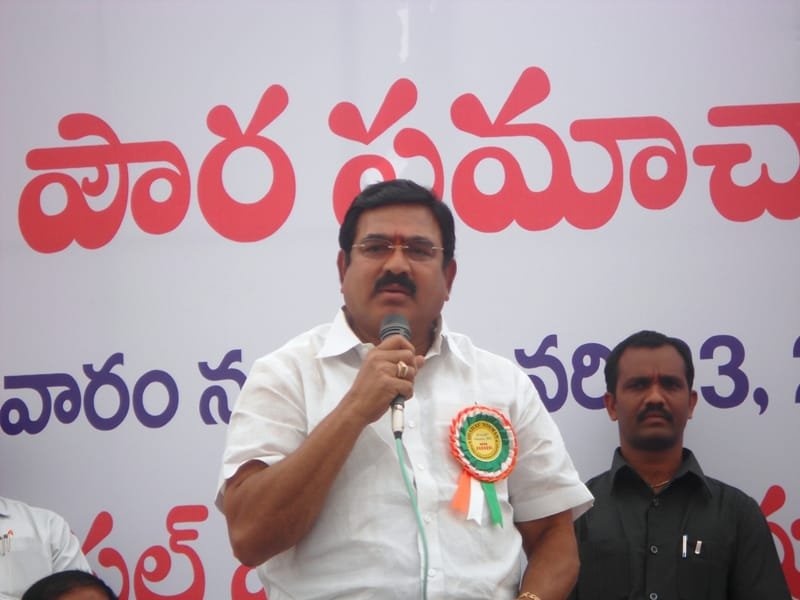 The Law and Jails Minister, Andhra Pradesh, Shri Erasu Pratap Reddy…