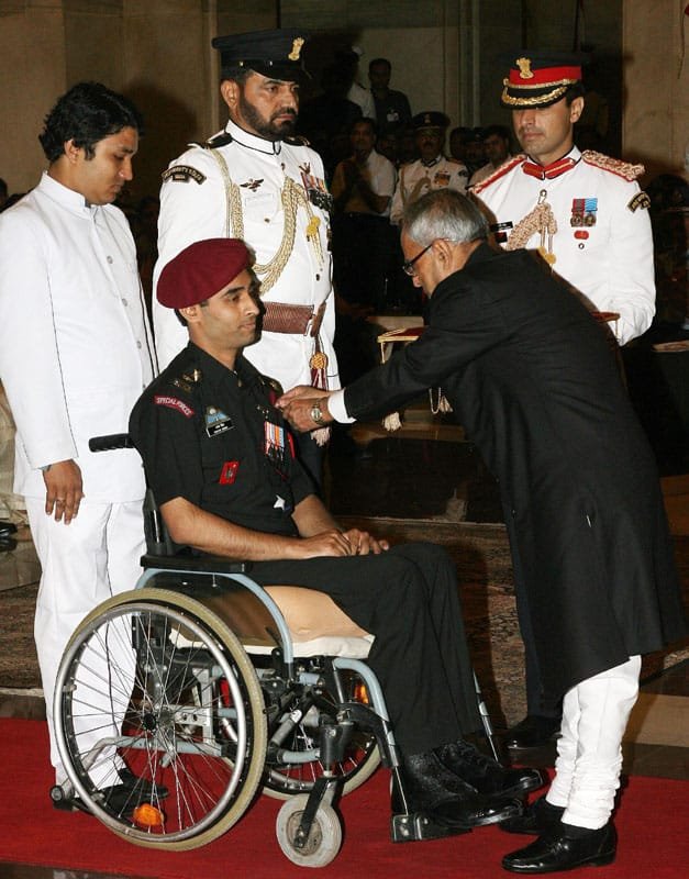 The President, Shri Pranab Mukherjee presenting the Shaurya Chakra to…