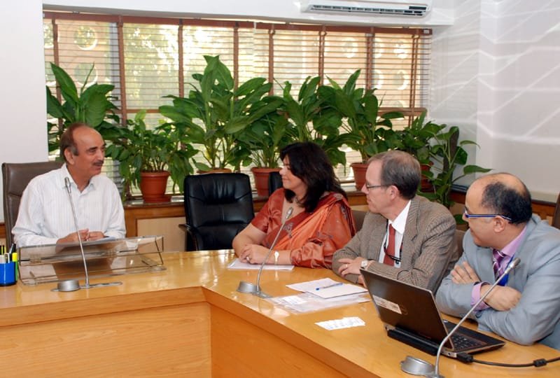 The Union Minister for Health and Family Welfare, Shri Ghulam Nabi Azad and the WHO…