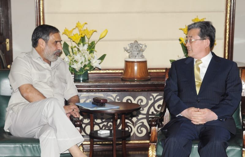 The Leader of the Saenuri Party in the National Assembly of Korea, Mr. Lee Hahn-Koo…