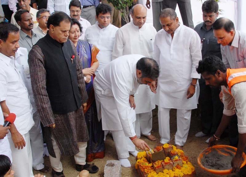 The Union Minister for Commerce & Industry and Textiles, Shri Anand Sharma…