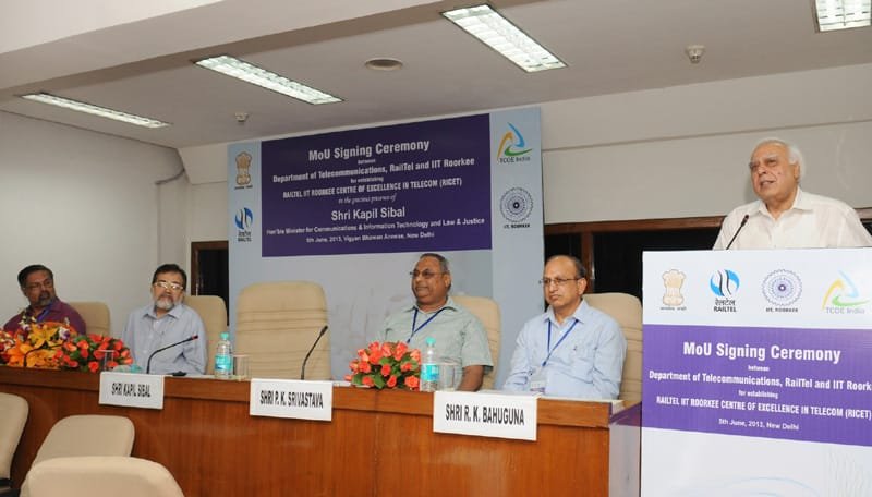 The Union Minister for Communications & Information Technology and Law & Justice, Shri Kapil…