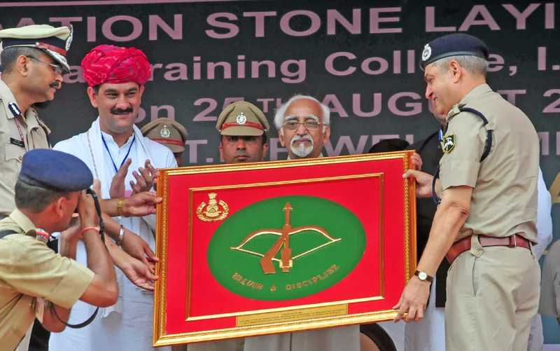 The Director General, ITBP, Shri Ajay Chadha presenting a memento to the…