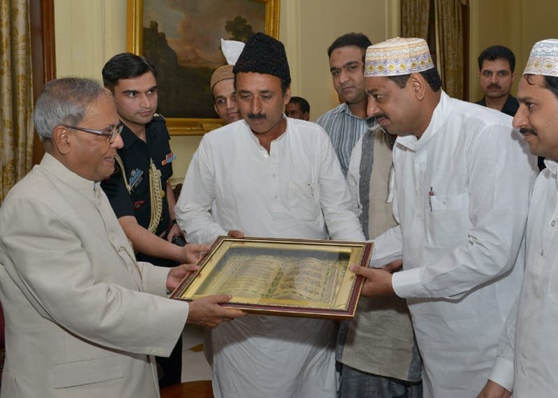 The President, Shri Pranab Mukherjee receiving Id-ul-Fitr’s greetings, at Rashtrapati Bhavan