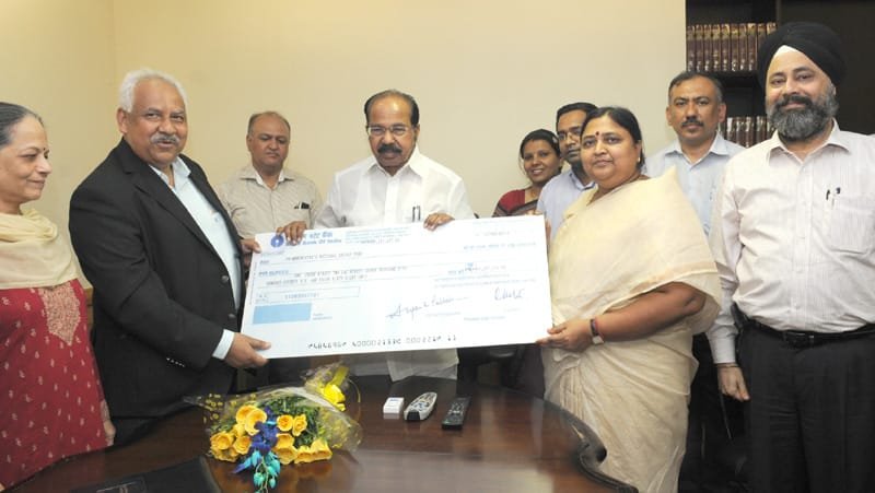 The Union Minister for Petroleum & Natural Gas, Dr. M. Veerappa Moily receiving…