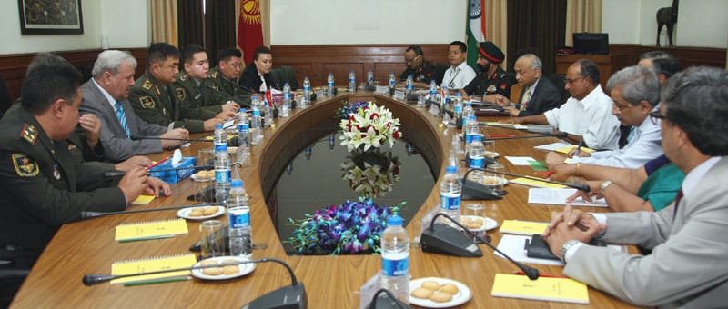 The Defence Minister, Shri A. K. Antony and the Defence Minister of Kyrgyz Republic,…