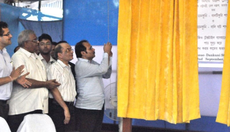 The Minister of State for Railways, Shri Adhir Ranjan Chowdhury unveiling the plaque at…