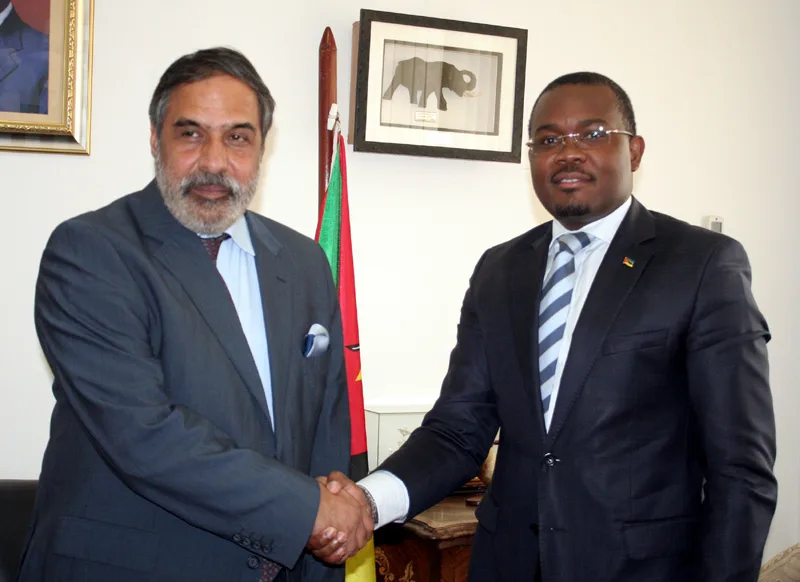 The Union Minister for Commerce & Industry, Shri Anand Sharma with the Minister of…