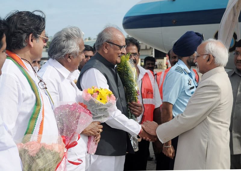 The Vice President, Shri Mohd. Hamid Ansari being received by the Governor of Kerala,…