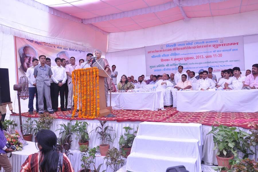 Foundation stone for Sewer line laid by CM Delhi,Sheila Dikshit in Gandhi Vihar resettlement colony