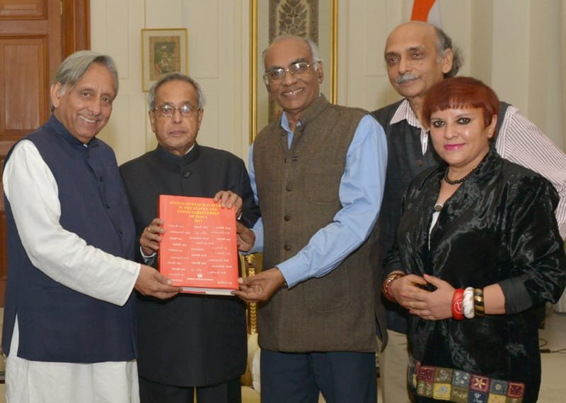 Shri Mani Shankar Aiyar, MP (RS) alongwith Dr. George Mathew, Chairman,...