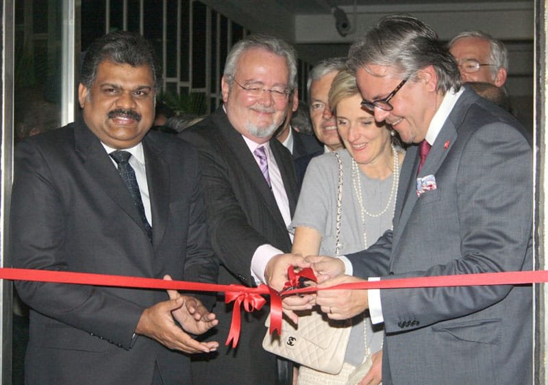 The Union Minister for Shipping, Shri G.K. Vasan with the Her Royal Highness, Princess Astrid of Belgium and other dignitaries inaugurating the Art Exhibition Masterpieces of Antwerp, in Mumbai