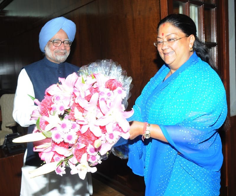 The Chief Minister of Rajasthan, Smt. Vasundhara Raje calling on the…