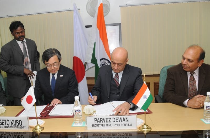 The Secretary, Ministry of Tourism, Shri Parvez Dewan and the Commissioner of..