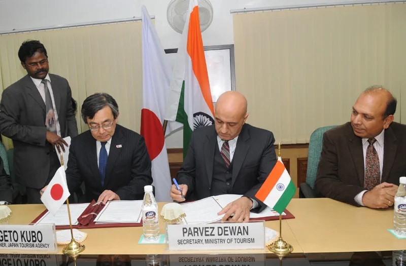 The Secretary, Ministry of Tourism, Shri Parvez Dewan and the Commissioner of..