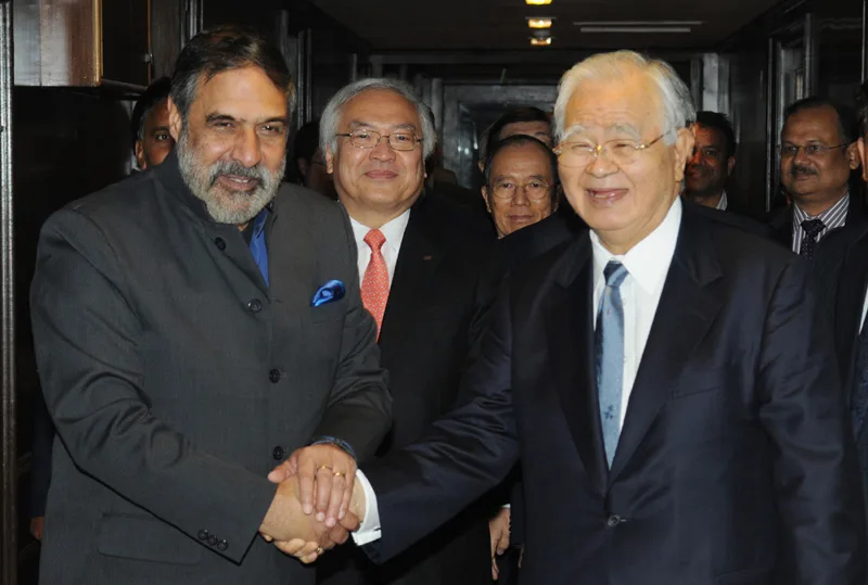 The Chairman, Keidanren, Mr. Hiromasa Yonekura meeting the Union…
