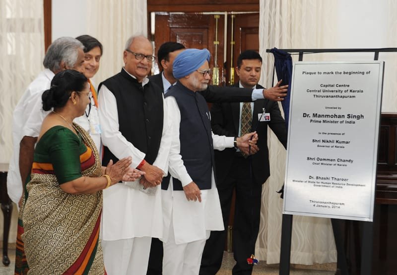 The Prime Minister, Dr. Manmohan Singh unveiling the commemoration plaque…