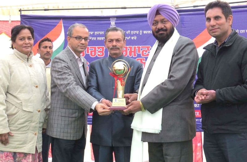 The Director (NR), PIB, Chandigarh, Shri Bhupendra Kainthola and…