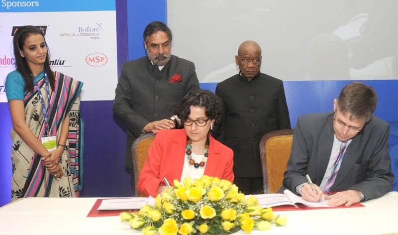 The Union Minister for Commerce & Industry, Shri Anand Sharma with the…