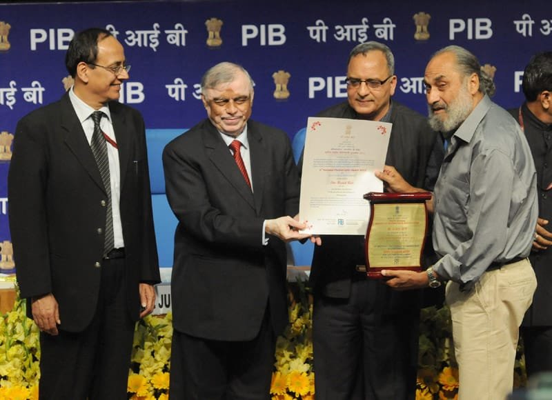 The Chief Justice of India Shri P. Sathasivam presenting the Life Time…