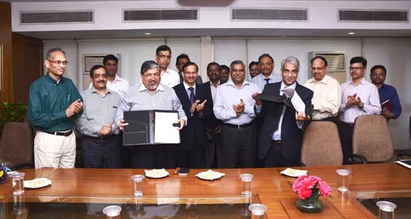 REC AND SECI SIGNS AN MOU FOR DISTRIBUTION OF SOLAR LANTERNS