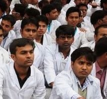 INNOCENT PATIENTS DYING DUE TO A SPAT BETWEEN DOCTORS AND UTTAR PRADESH BUREAUCRACY
