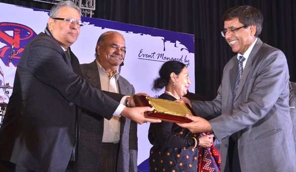 CMD,POWERGIRD AWARDED ‘PUBLIC SERVICE EXCELLENCE AWARD 2014″