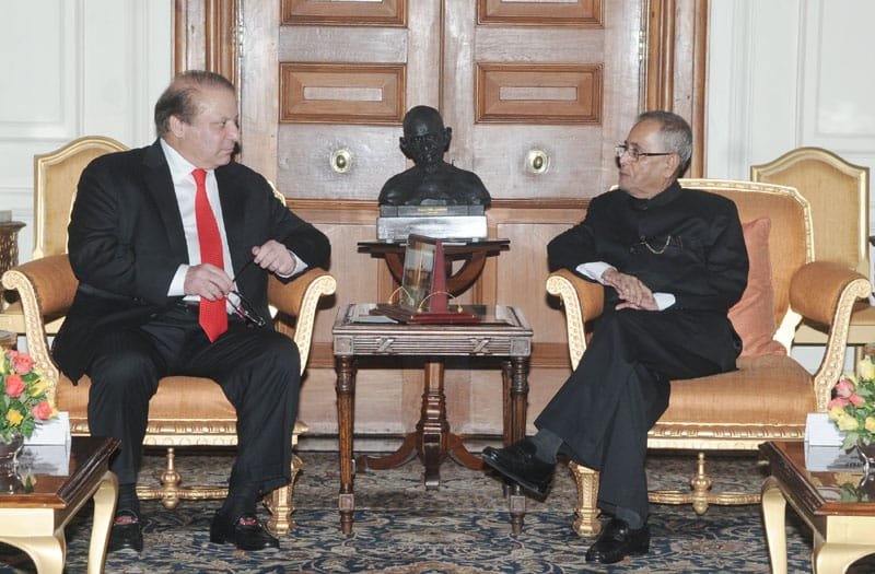 The Prime Minister of Pakistan, Mr. Nawaz Sharif meeting the President, Shri Pranab Mukherjee, at Rashtrapati Bhavan, in New Delhi