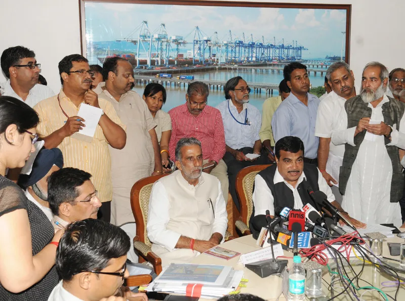 The Union Minister for Road Transport & Highways and Shipping, Shri Nitin…