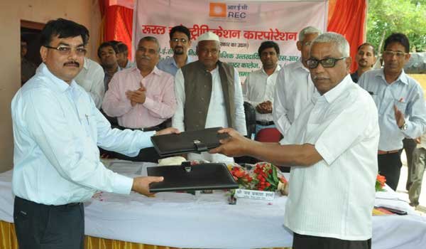 REC SIGNS MOU FOR FINANCIAL ASSISTANCE TO SHIKSHA PRASAR SABHA