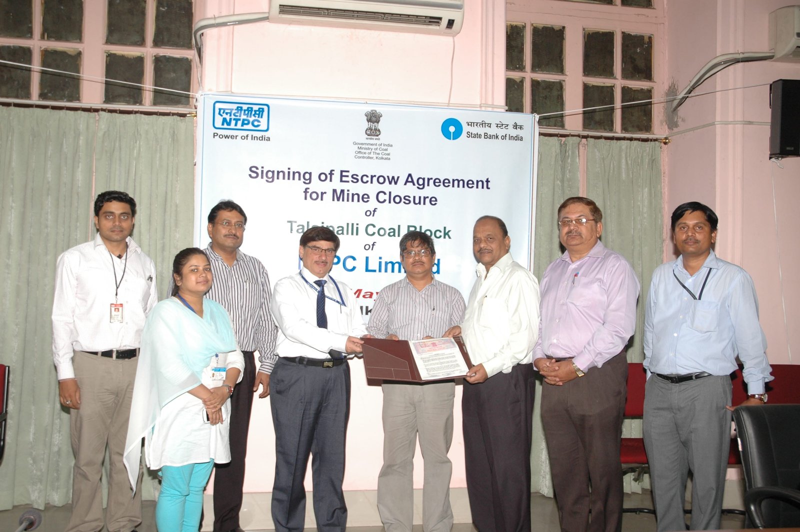 NTPC SIGNS TRIPARTITE ESCROW AGREEMENT WITH COAL CONTROLLER & SBI