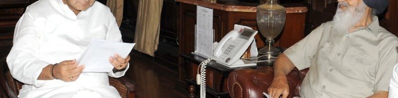 The Chief Minister of Punjab, Shri Parkash Singh Badal calling on the ...