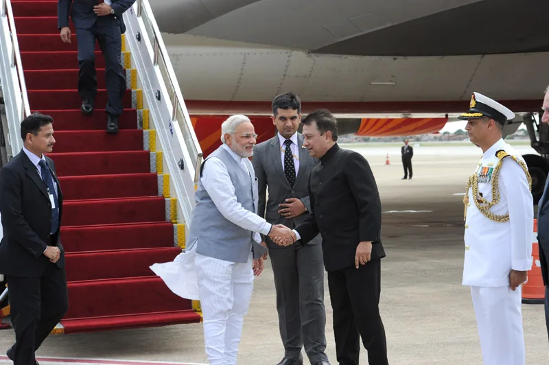 The Prime Minister, Shri Narendra Modi being received by the…