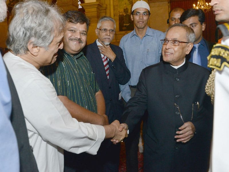 The President, Shri Pranab Mukherjee meeting the invitees, at an Iftar party, …