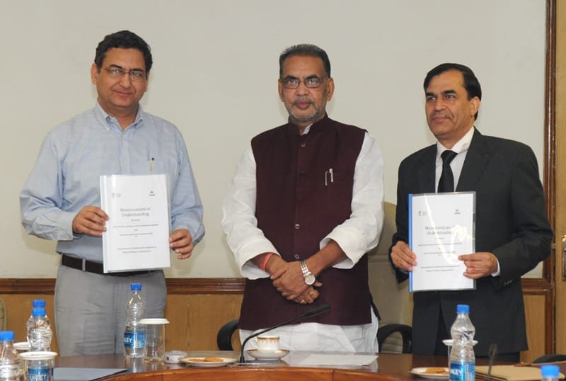 The Union Minister for Agriculture, Shri Radha Mohan Singh witnessing the signing of…