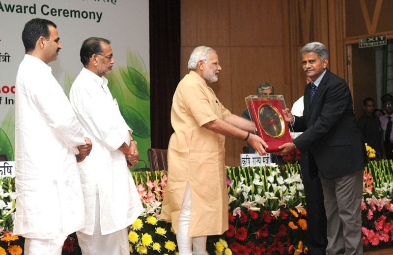 The Prime Minister, Shri Narendra Modi presenting the NASI-ICAR …