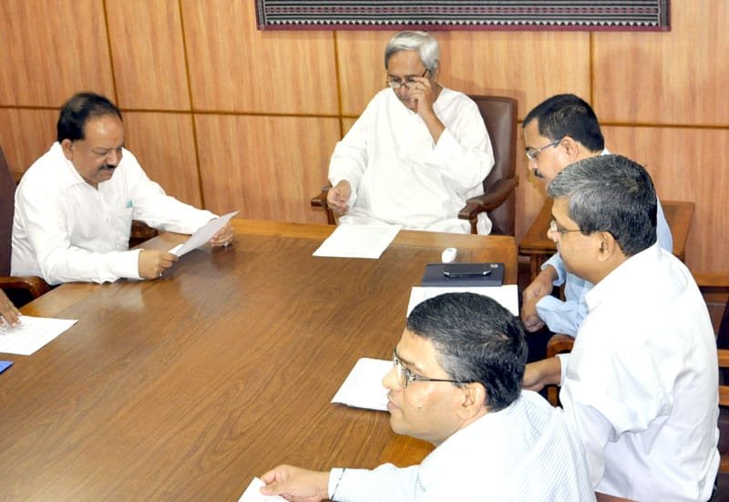 The Union Minister for Health and Family Welfare, Dr. Harsh Vardhan meeting…