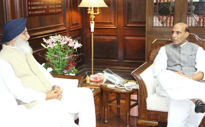 The Chief Minister of Punjab, Shri Parkash Singh Badal calling on the …