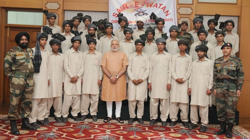 The Prime Minister, Shri Narendra Modi meets youth delegation of Gujjar…