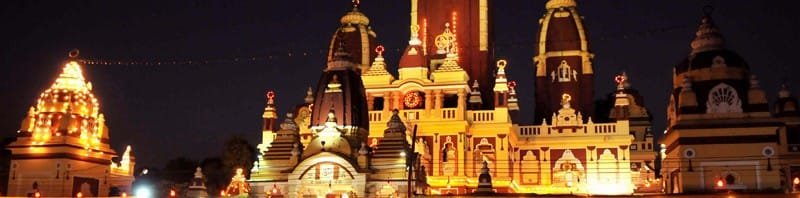The Lakshmi Narayan Mandir (Birla Mandir) being illuminated on the Eve of ‘JANMASHTHAMI’ celebrations, in New Delhi