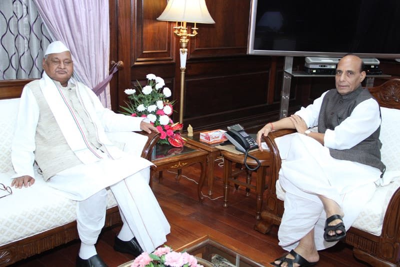 The Governor of Madhya Pradesh, Shri Ram Naresh Yadav calling on the…